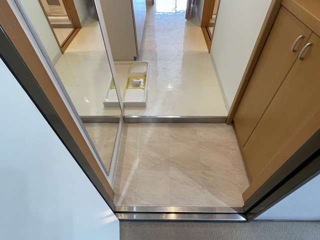 玄関　明るい玄関です