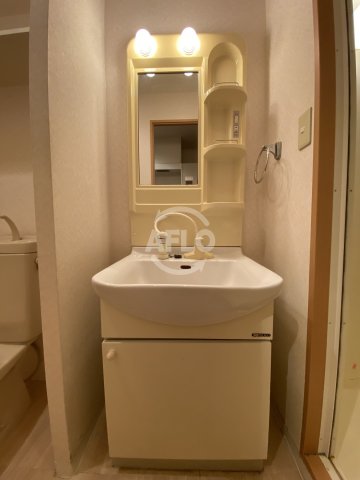 洗面設備　アーバンコンフォート堀江　独立洗面台