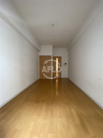 居室・リビング　アーバンコンフォート堀江　居間