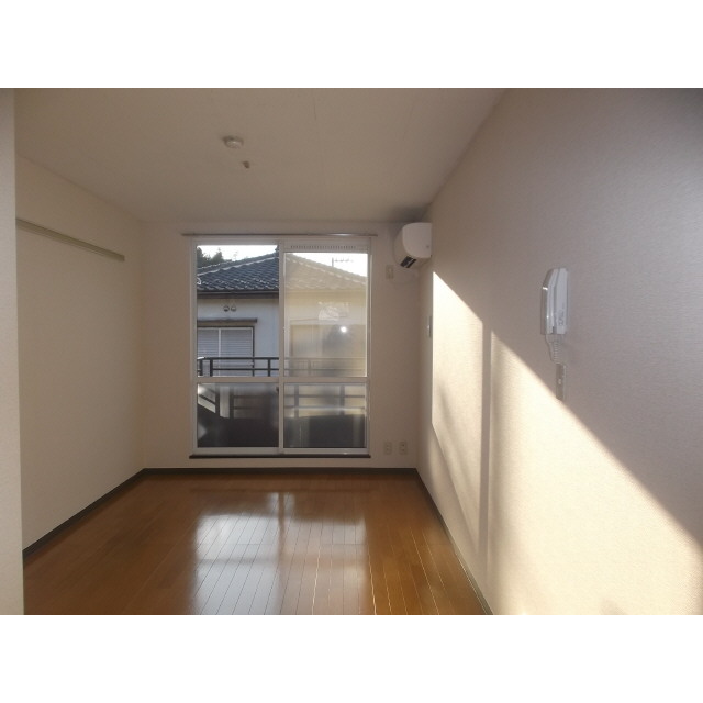 居室・リビング　ルマシスワ