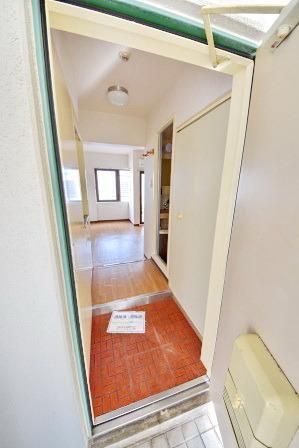 玄関　他号室参考写真