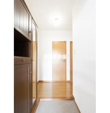 玄関　別部屋写真