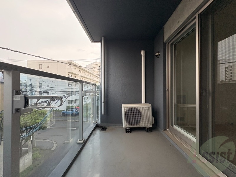 バルコニー　バルコニーです。洗濯物を干したり一息ついたりできますね！