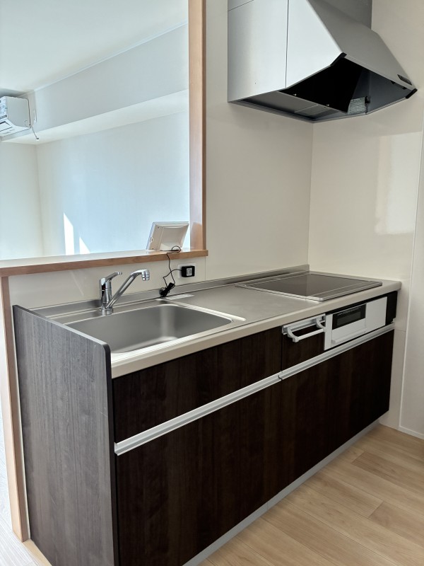 キッチン　コンパクトなキッチンで掃除もラクラク