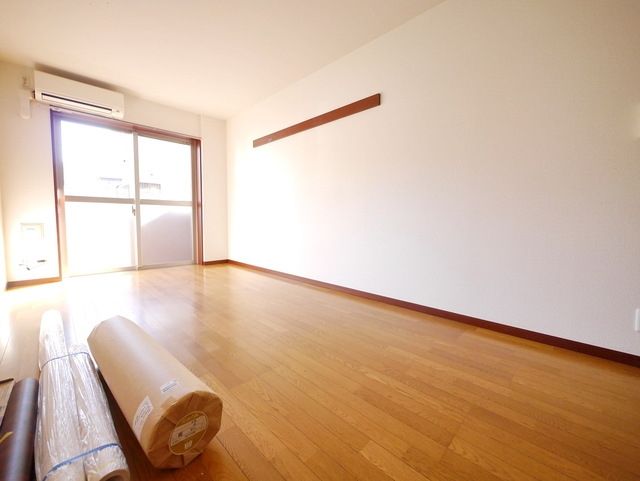 居室・リビング　★お部屋探しは株式会社タウンハウジング東京まで★