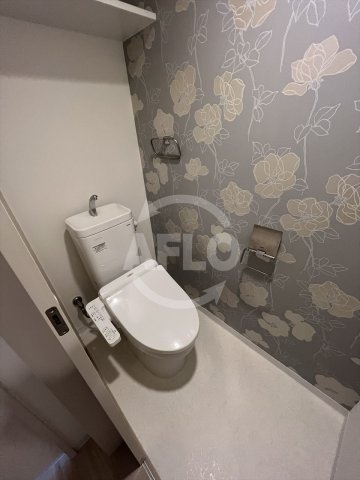 トイレ　グランパシフィック今里Luxe　トイレ