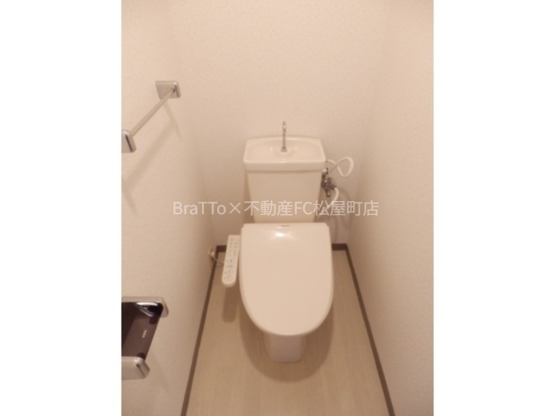 トイレ　トイレ（ウォシュレット付き）