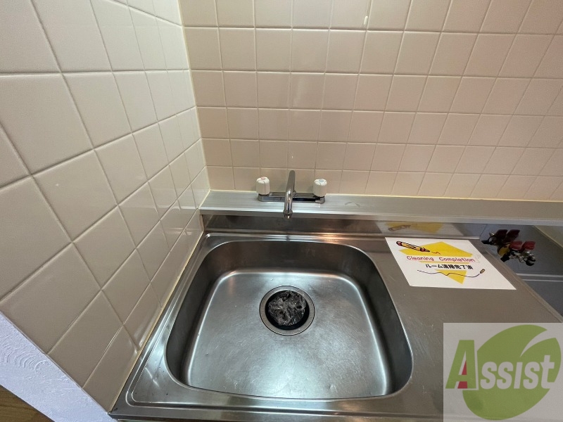 洗面設備　キッチンのシンクはピカピカで掃除意欲が湧いてきそう！