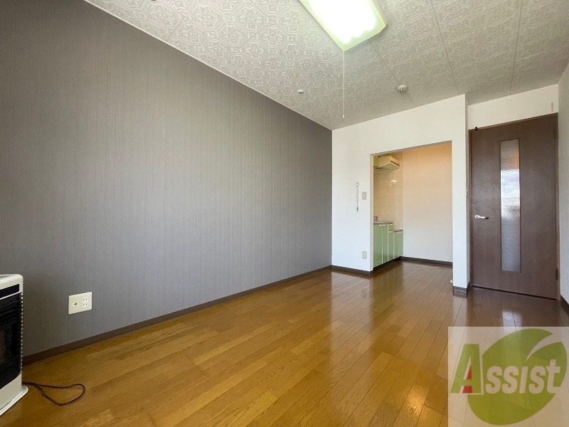 居室・リビング　広くてキレイなお部屋が広がっていて、充実した生活が送れそう。