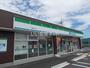 コンビニ　ファミリーマート 舞鶴引土店（コンビニ）まで595m