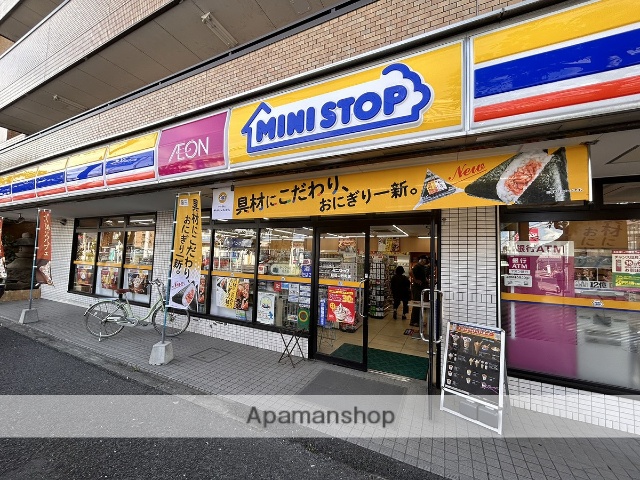 コンビニ　ミニストップ（コンビニ）まで210m