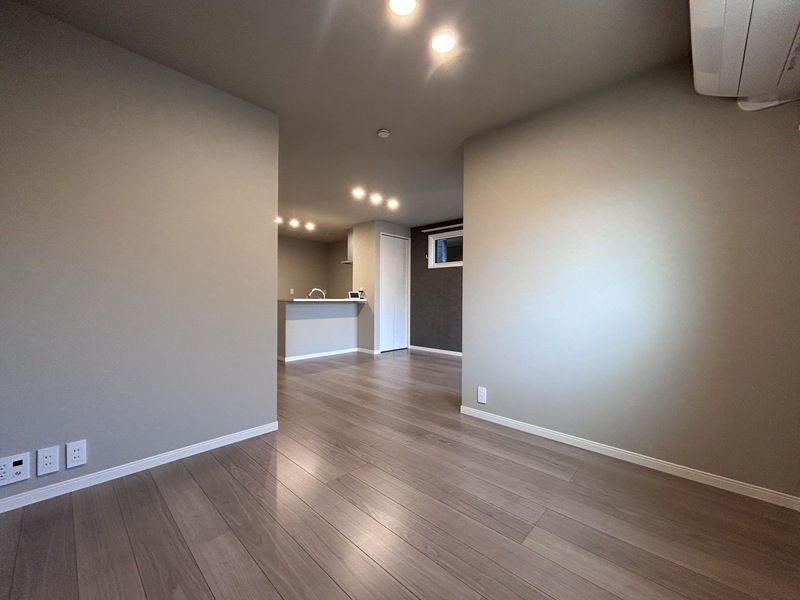 居室・リビング　ゆったり過ごせる居間です