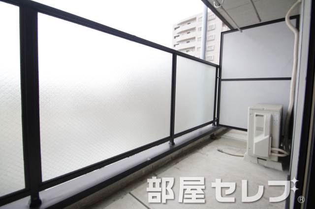 バルコニー　広めのバルコニー。