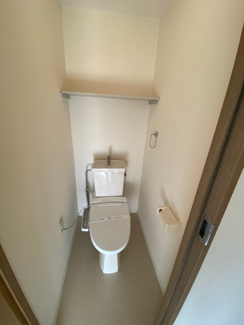 トイレ　ウォシュレット