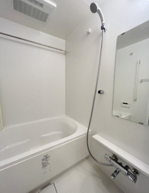 バス・シャワールーム　※別部屋参考写真