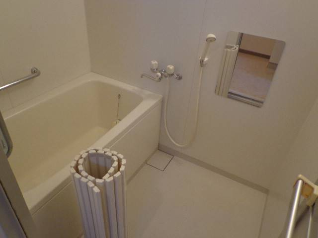 バス・シャワールーム　浴室