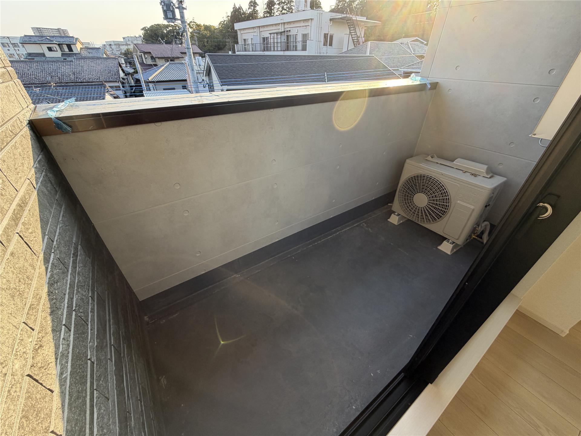 バルコニー　※写真は反転タイプです。