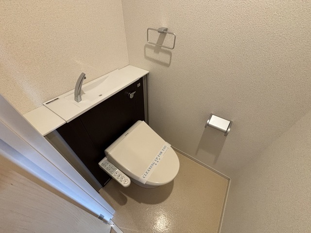 トイレ　別号室の写真です