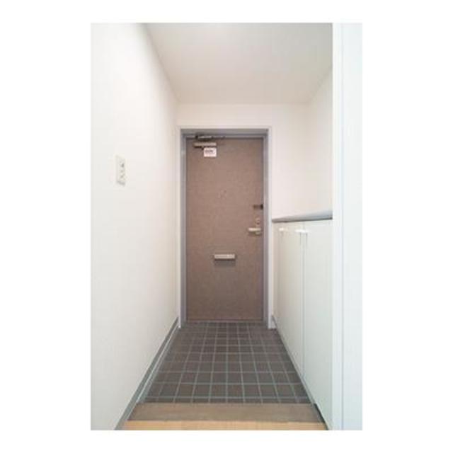 玄関　※写真は同タイプ住戸です。