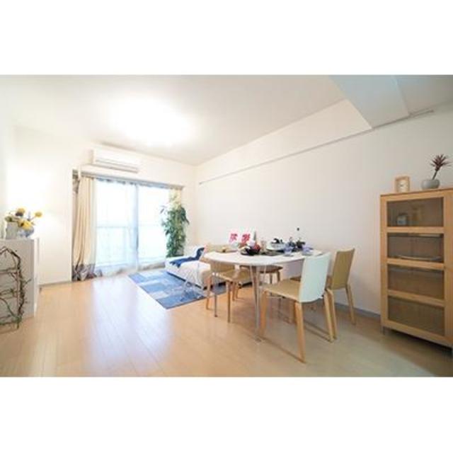 居室・リビング　※写真は同タイプ住戸です。