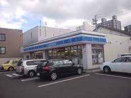 コンビニ　ローソン札幌北6条西二十丁目店（コンビニ）まで153m