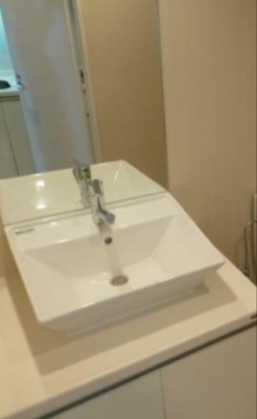 洗面設備　※同仕様写真含む
