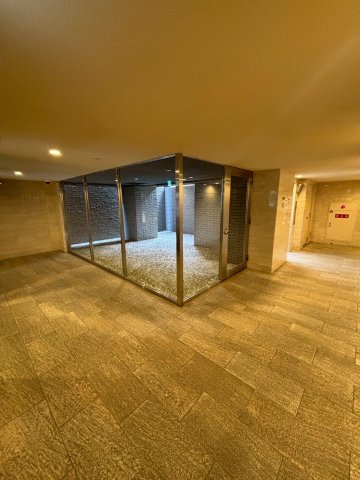 ロビー　建物外観を気になさる方へ、見た目の良い物件です