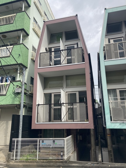 建物外観　人気の鉄骨造マンションタイプのご紹介です♪