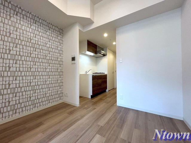 居室・リビング　こちらの居間で趣味の時間をお楽しみください