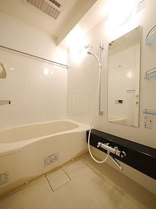 バス・シャワールーム　※別部屋の参考写真です。