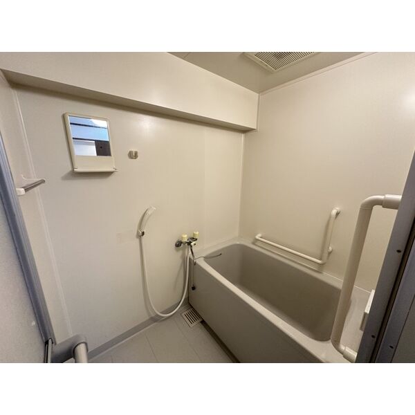 バス・シャワールーム　日々の疲れを癒すお風呂付です