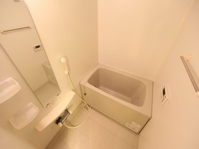 バス・シャワールーム　追い焚き　浴室暖房乾燥機　24時間換気機能付バスルーム