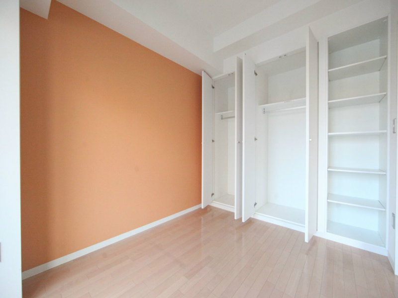 その他部屋・スペース　洋室5.1帖　クローゼット付（収納充実してます）