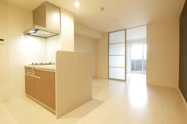 キッチン　同物件、別号室の写真です。