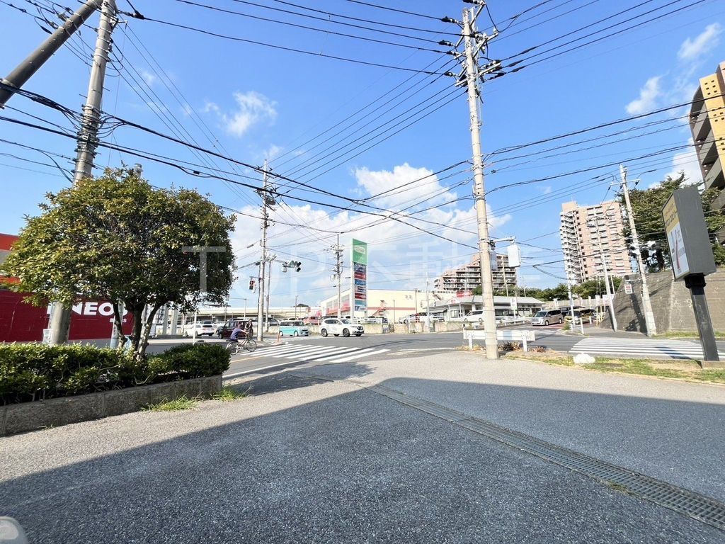 ドラックストア　ウエルシア千葉東寺山コープ店（ドラッグストア）まで1610m