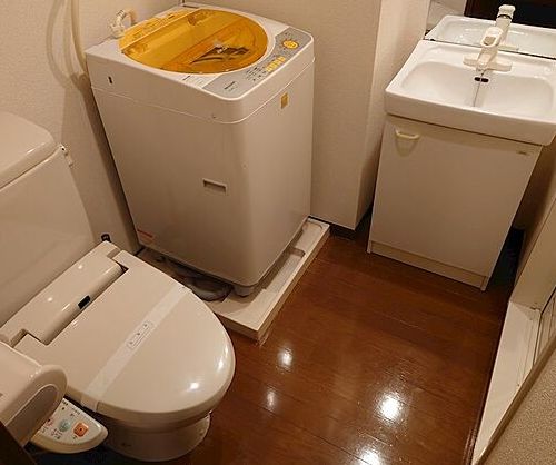 トイレ　別号室参考写真