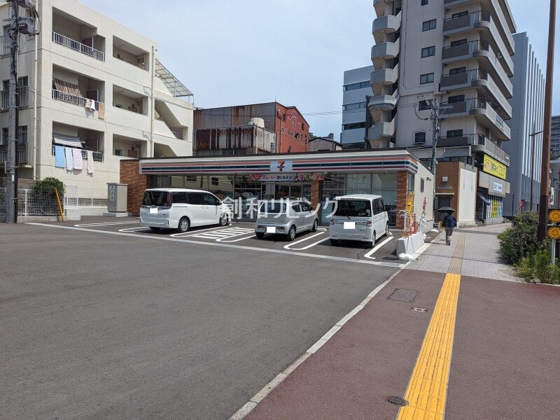 コンビニ　セブンイレブン御船蔵町店（コンビニ）まで73m