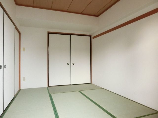 その他部屋・スペース　６帖の和室　押入れ付きです
