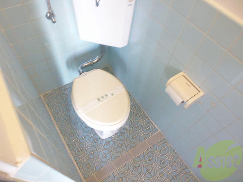 トイレ　トイレはお風呂と仲良しのタイプですね。お掃除は一緒に済ませよ