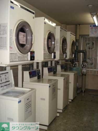 その他　コインランドリー