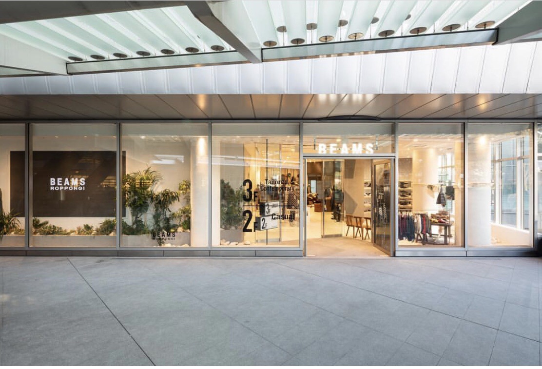 スーパー　プレッセプレミアム東京ミッドタウン店（スーパー）まで706m