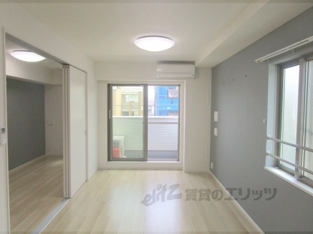 居室・リビング　リビング