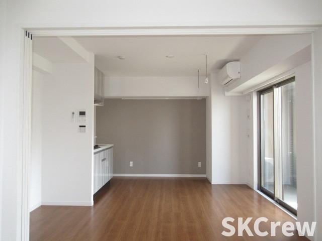 居室・リビング　別号室の写真です