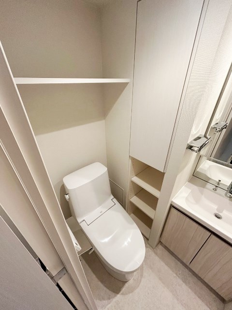 トイレ　別部屋同仕様タイプ