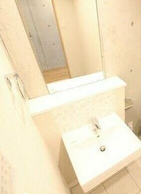 洗面設備　※同仕様写真含む