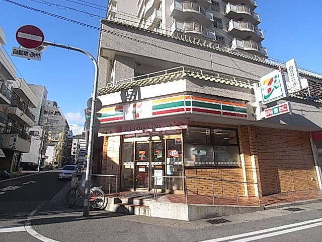 コンビニ　セブンイレブン神戸三宮旭通店（コンビニ）まで167m