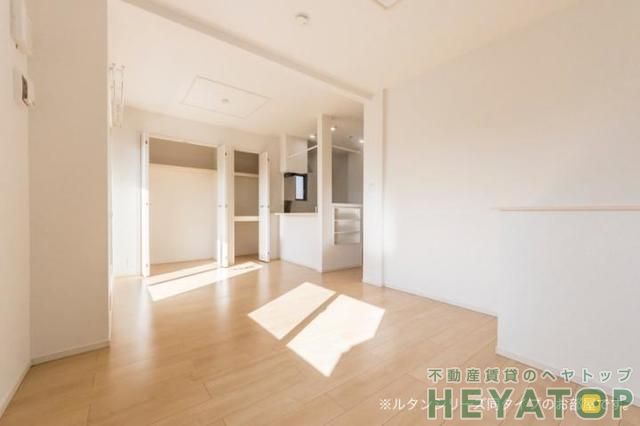 居室・リビング　ＬＤＫ１０.４帖（同仕様写真）