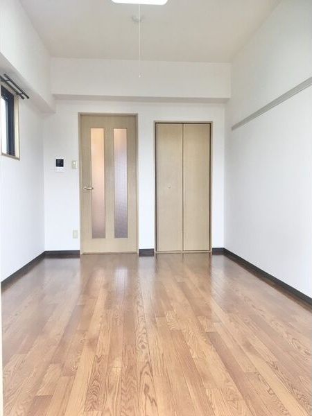 居室・リビング　居間です