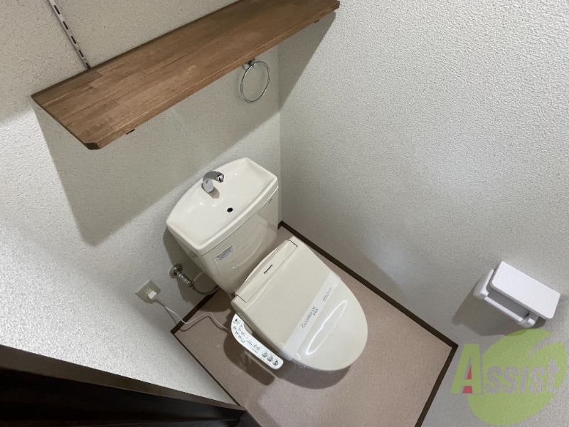 トイレ　広いトイレで閉塞感がなくて気持ちが良いですね。