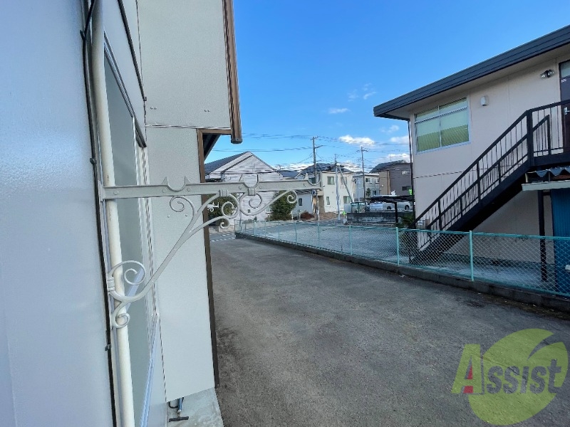 バルコニー　洗濯物がたくさん干せるバルコニーで嬉しいですね。